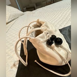 White bucket bag shoulder purse